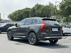 2022 Volvo XC60 4WD Luxury — фото 4