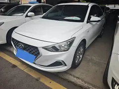 2020 Hyundai Elantra 1.6L AT GLS, белый — фото 1