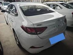 2020 Hyundai Elantra 1.6L AT GLS, белый — фото 15