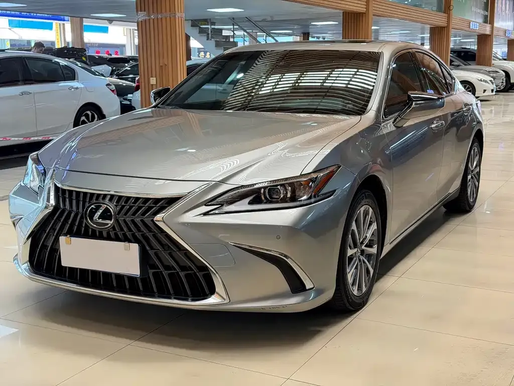 2023 Lexus ES 200 Excellence