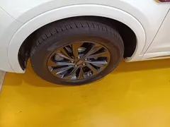 2023 Hongqi HS5 2.0T Pro, белый — фото 23