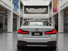 2021 BMW 5 Series 535Le PHEV Pioneer M Sport Package, белый — фото 6