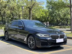 2022 BMW 5 Series 530Li M Sport Package, чёрный — фото 3