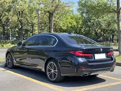 2022 BMW 5 Series 530Li M Sport Package, чёрный — фото 4
