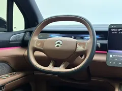 2026 Nio ES8 6-seat Executive Luxury, белый — фото 18