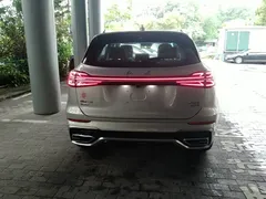2023 Hongqi HS5 2.0T 4WD Pro — фото 4