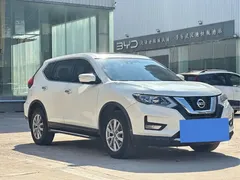 2021 Nissan X-Trail 2.0L CVT 2WD XL ITS Comfort, белый — фото 3