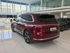2026 Aito M7 EV Max 4WD 5-Seat — фото 13