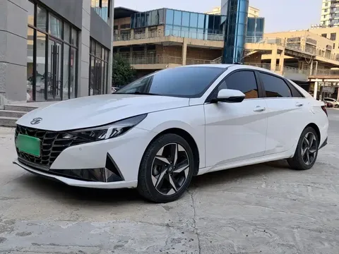2022 Hyundai Elantra 1.5L CVT GLX Elite