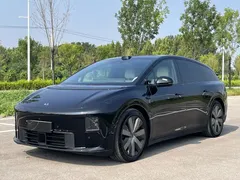 2025 Li Auto i6 4WD Standard, чёрный — фото 1