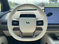 2025 Li Auto i6 4WD Standard, чёрный — фото 7