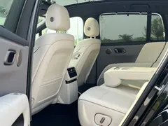 2025 Li Auto i6 4WD Standard, чёрный — фото 15