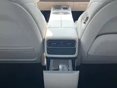 2025 Li Auto i6 4WD Standard, чёрный — фото 18