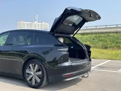 2025 Li Auto i6 4WD Standard, чёрный — фото 19
