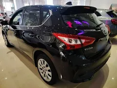 2021 Nissan Tiida 1.6L MT, чёрный — фото 5