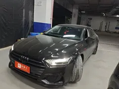 2023 Audi A7 45 TFSI Select, чёрный — фото 1