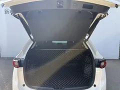 2021 Mazda CX-5 2.0L AT 2WD Premium, белый — фото 16