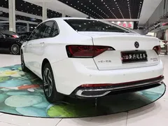 2023 Volkswagen Sagitar 300TSI DSG, белый — фото 4