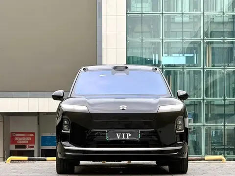 2026 Nio ES8 6-seat Executive Luxury