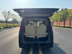 2021 Toyota Alphard Hybrid 2.5L Luxury, чёрный — фото 18