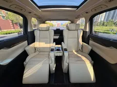 2021 Toyota Alphard Hybrid 2.5L Luxury, чёрный — фото 19