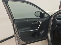 2021 Toyota RAV4 2.0L CVT 4WD Fashion Plus — фото 7