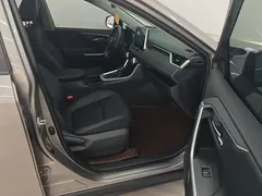 2021 Toyota RAV4 2.0L CVT 4WD Fashion Plus — фото 8