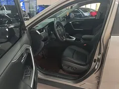 2021 Toyota RAV4 2.0L CVT 4WD Fashion Plus — фото 9