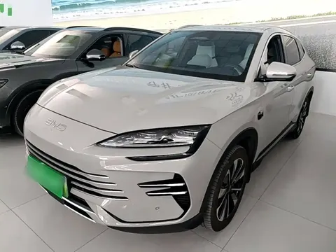 2025 BYD Song PLUS DM-i PHEV 112KM Smart Driving Premium