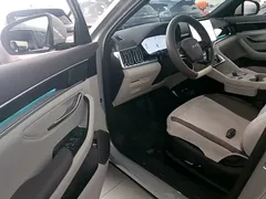 2025 BYD Song PLUS DM-i PHEV 112KM Smart Driving Premium — фото 16