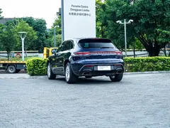 2023 Porsche Macan 2.0T, синий — фото 12