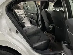 2023 Toyota Camry 2.0G Luxury, белый — фото 7