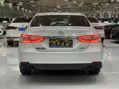 2023 Toyota Camry 2.0G Luxury, белый — фото 12