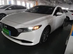 2021 Mazda 3 2.0L AT, белый — фото 1