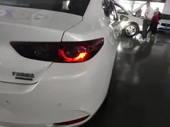 2021 Mazda 3 2.0L AT, белый — фото 8