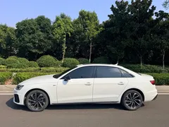 2023 Audi A4L 40 TFSI Luxury Dynamic, белый — фото 6