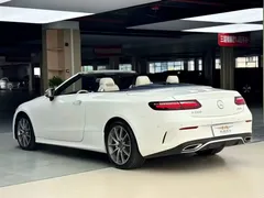 2023 Mercedes-Benz E-Class E 260 4MATIC Cabriolet, белый — фото 3