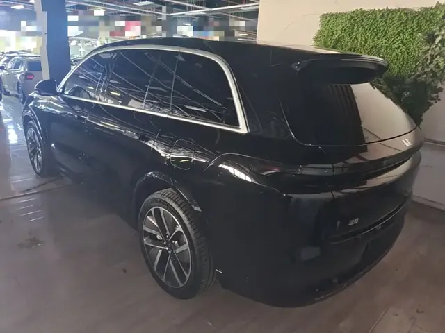 2024 Li Auto L8