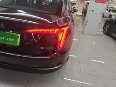 2023 Hongqi E-QM5 Basic Mobility, чёрный — фото 8
