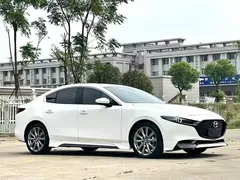 2021 Mazda 3 2.0L AT, белый — фото 3