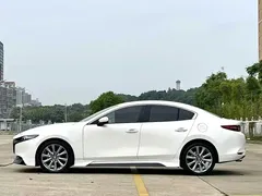 2021 Mazda 3 2.0L AT, белый — фото 7