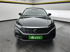 2022 Volkswagen Passat 430PHEV Luxury, чёрный — фото 2