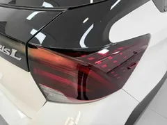 2022 Toyota Yaris L Zhixuan X 1.5L CVT Leading Plus, белый — фото 10
