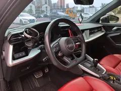 2021 Audi A3 Sportback 35 TFSI Luxury, чёрный — фото 6