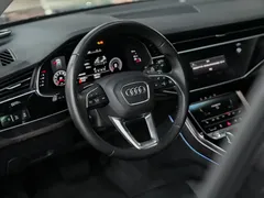 2020 Audi Q7 55 TFSI quattro S line Sport, чёрный — фото 5