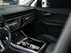 2020 Audi Q7 55 TFSI quattro S line Sport, чёрный — фото 6