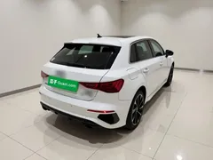 2023 Audi A3 Sportback 35 TFSI Fashion Sport, белый — фото 4