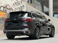2022 BMW X5 30Li Premium M Sport Package, чёрный — фото 5