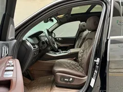2022 BMW X5 30Li Premium M Sport Package, чёрный — фото 9
