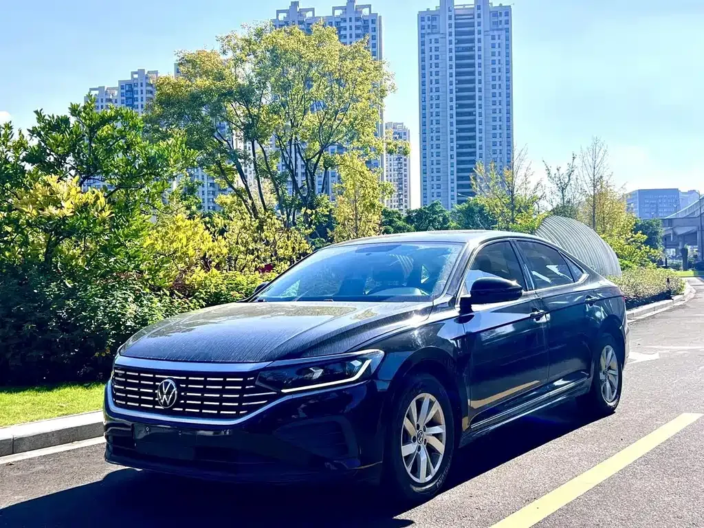 2022 Volkswagen Passat 280TSI Business